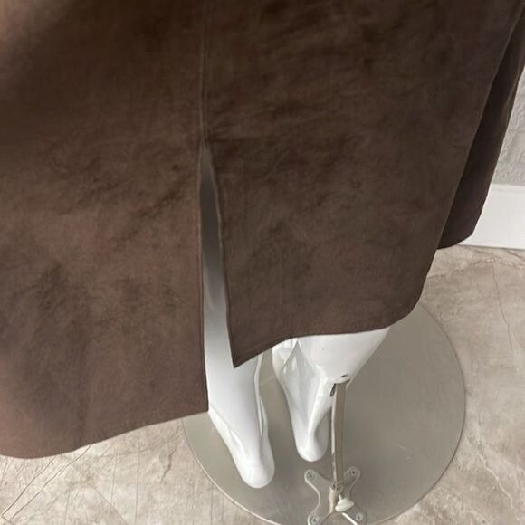 William B. INC 100% Suede / 100 % Silk Skirt Size 8 - Picture 5 of 9